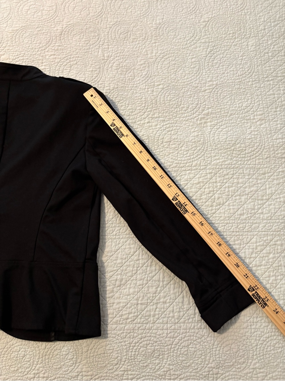 INC Military jacket. Size large. - Picture 10 of 10
